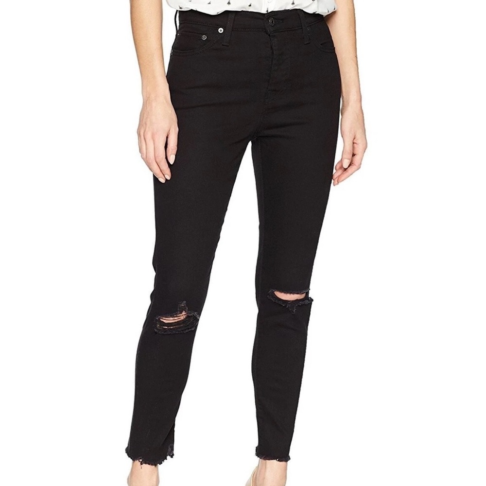 Levi’s Wedgie Skinny size 24